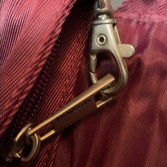 Wine Travelon Anti-Theft Crossbody Purse - Picture 11 of 12